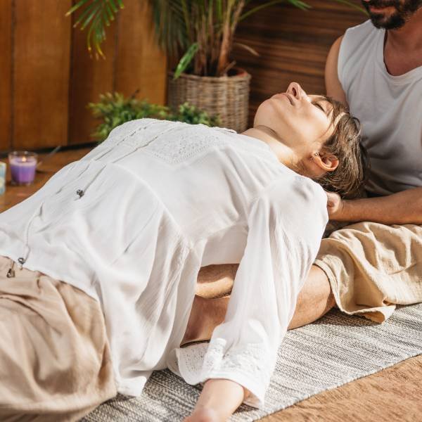 Sanae Head Massage Image